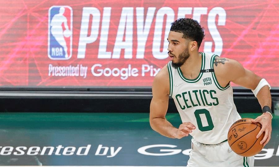 Un brillante Tatum opacó a Giannis y forzó al séptimo partido entre Boston Celtics y Milwaukee Bucks