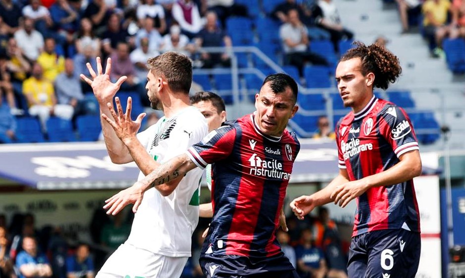 Bologna de Gary Medel sufrió dura caída ante Sassuolo en la Serie A