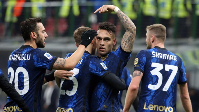 Inter de Alexis y Vidal enfrenta a Cagliari obligado a ganar para seguir luchando en la Serie A