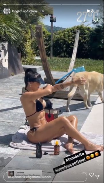 Arturo Vidal disfrutó un día de piscina y se relajó antes de la definición de la liga italiana