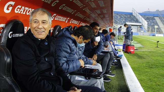 Ariel Holan dio positivo por Covid-19 y quedó abajo del viaje a Brasil para enfentar a Flamengo