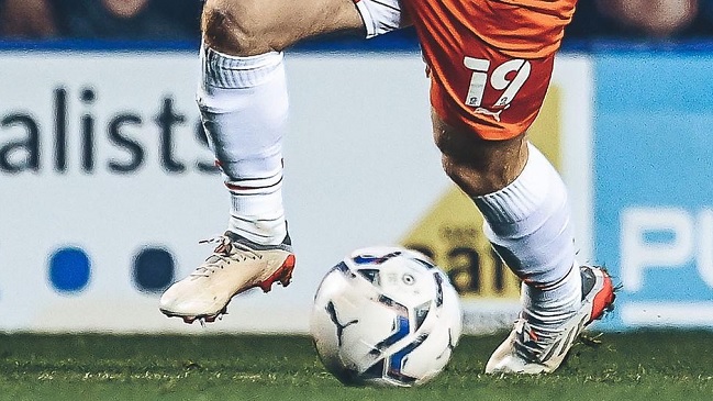 “Soy gay, no quiero mentir más”: La potente declaración de un futbolista inglés