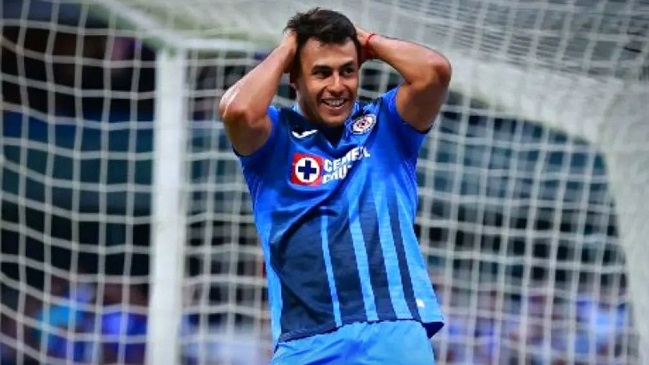 Iván Morales se quedó sin técnico en Cruz Azul