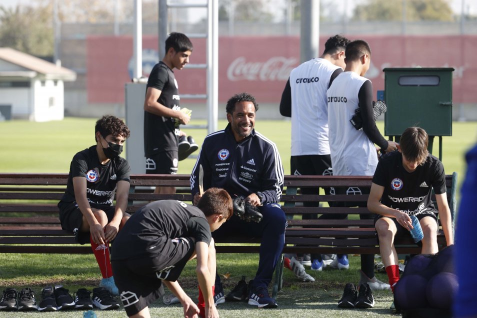 Jean Beausejour y Luis Jiménez brindaron una Master Class a la Roja sub 15
