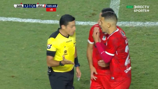 ¡Impresentable arbitraje! Las polémicas de la derrota de La Calera frente a Santos