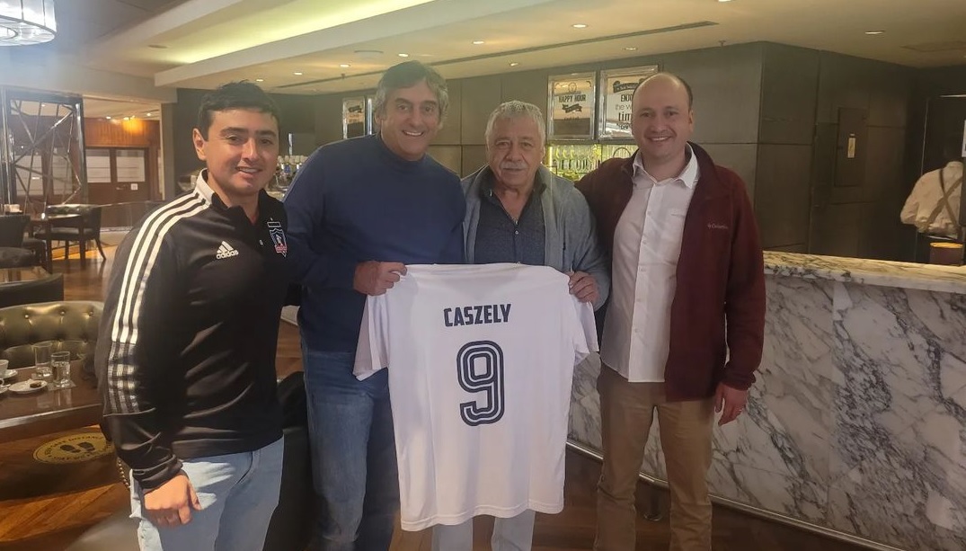 Reunión de cracks: Carlos Caszely se juntó con Enzo Francescoli en Buenos Aires