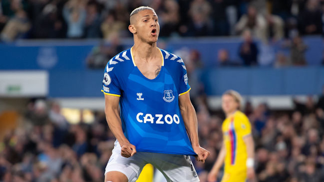 Everton consiguió épica remontada sobre Crystal Palace y aseguró su permanencia en la Premier