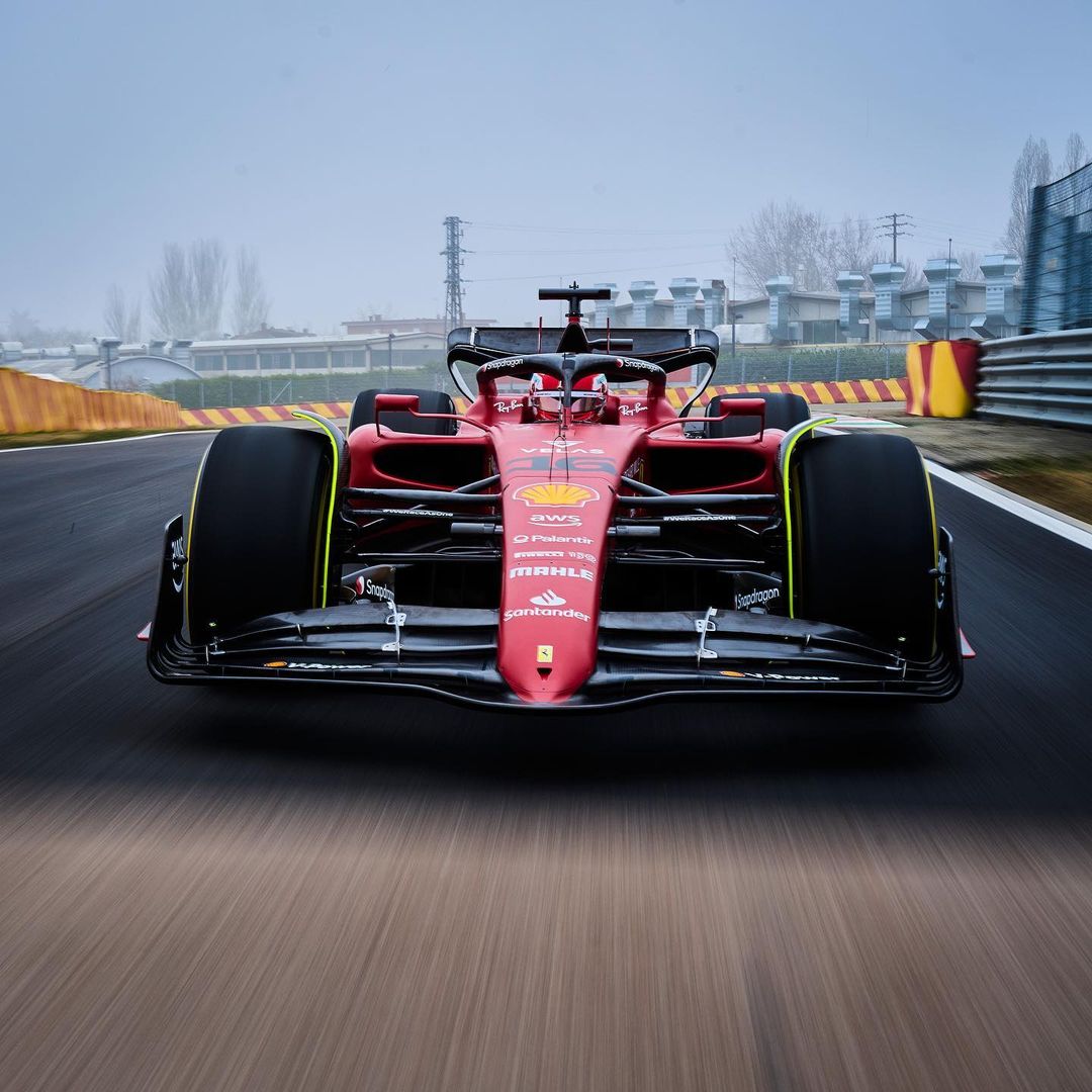 Charles Leclerc intentará frenar a Max Verstappen este fin de semana en el Gran Premio de España