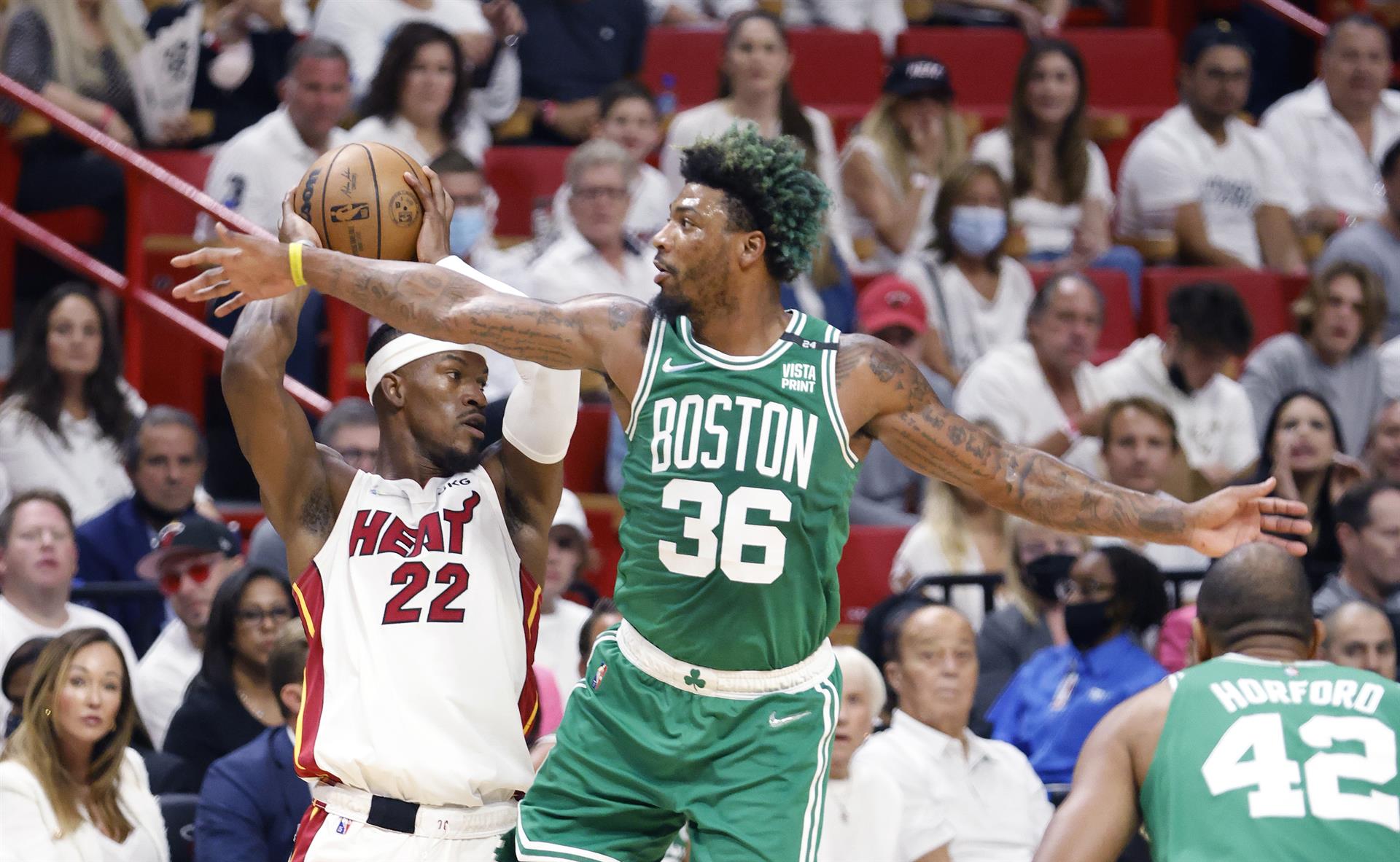 Boston Celtics venció a los Heat en Miami e igualó la serie en la final del Este en la NBA
