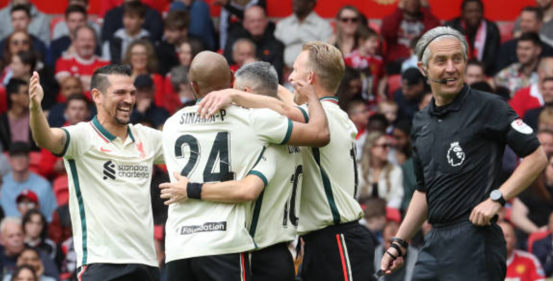 ¡Talento intacto! Mark González anotó dos golazos en duelo de leyendas de Liverpool y Manchester United