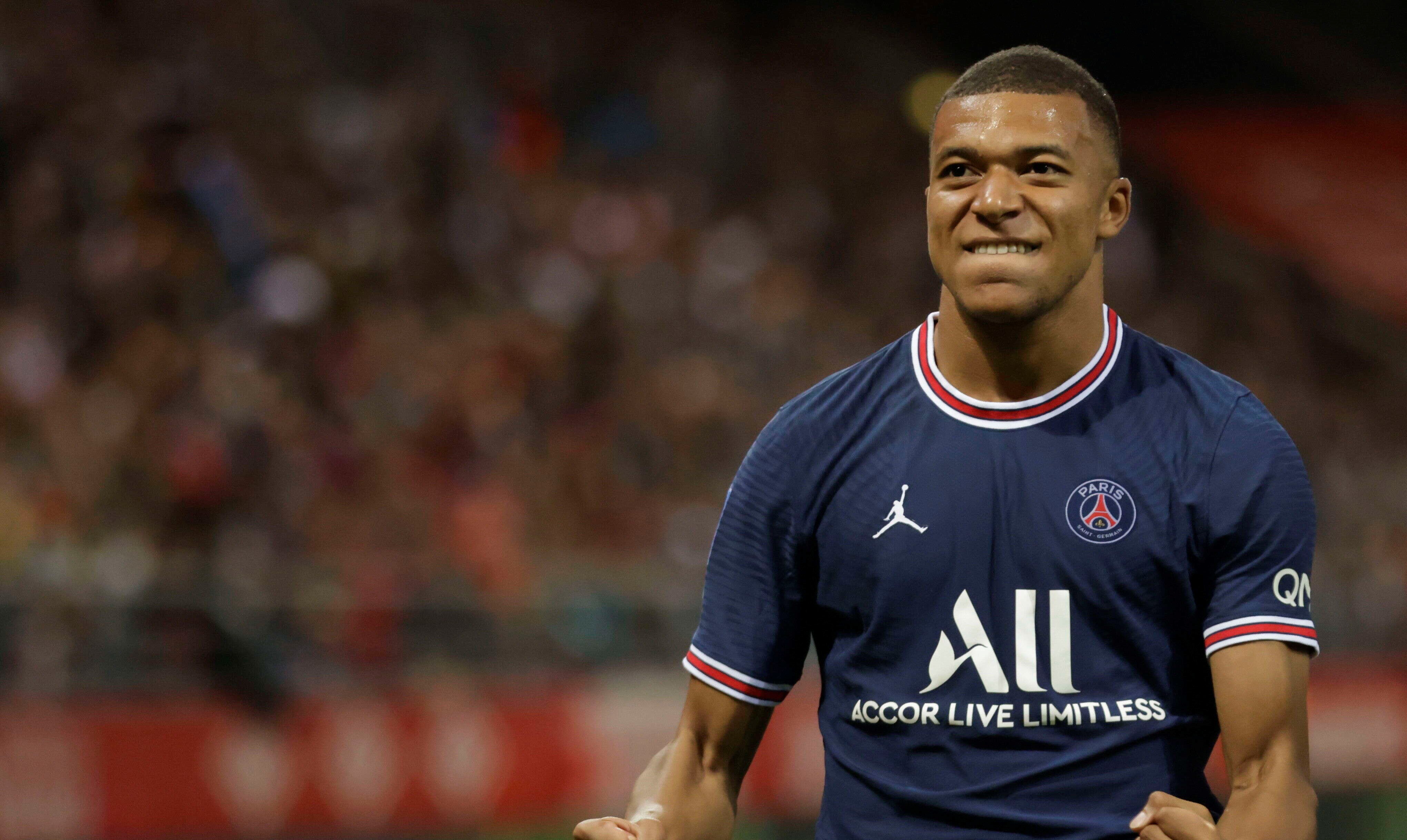 París Saint-Germain oficializó la renovación de Kylian Mbappé