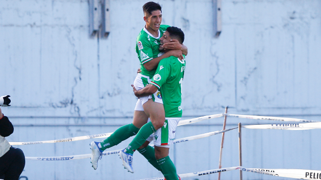 Fernando Cornejo estiró la ventaja de Audax Italiano contra U. Católica con un golazo