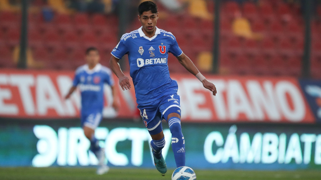 Darío Osorio cerró un gran contragolpe y aumentó para la U ante Huachipato