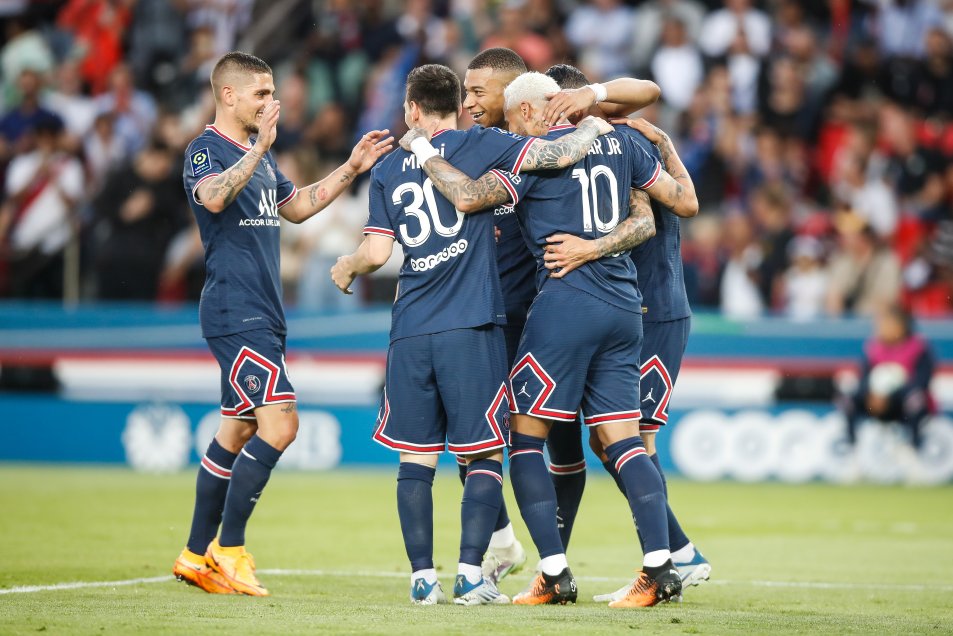 Angel Di María tuvo emotivo adiós de PSG luego de siete años y 18 títulos