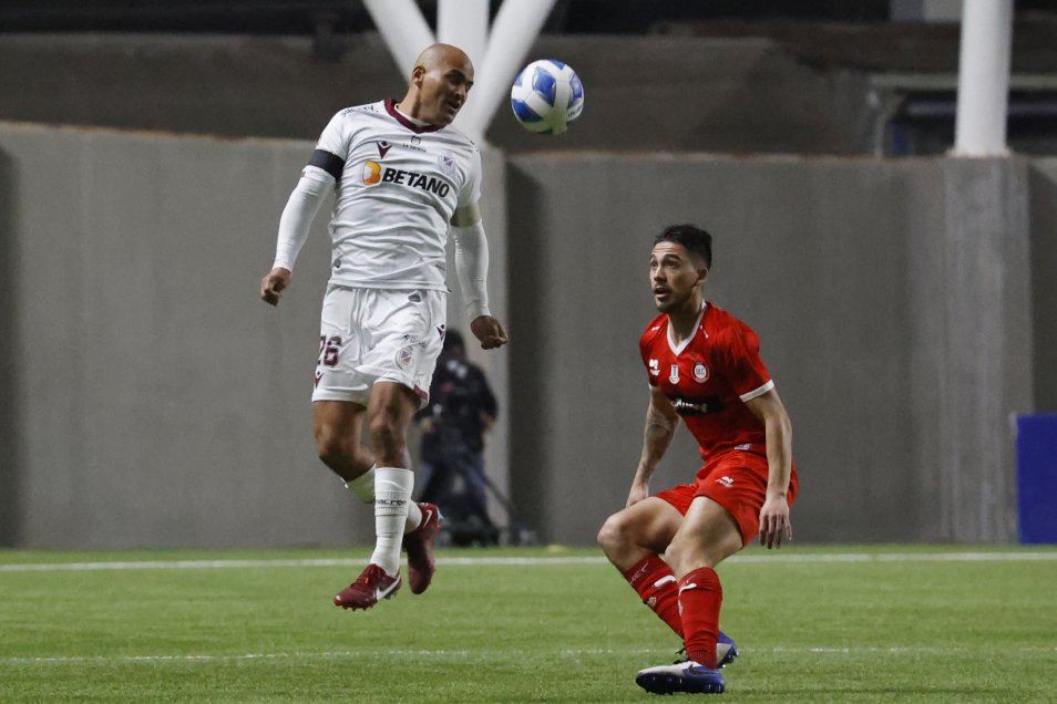 La Serena resistió el empate contra La Calera con un jugador menos