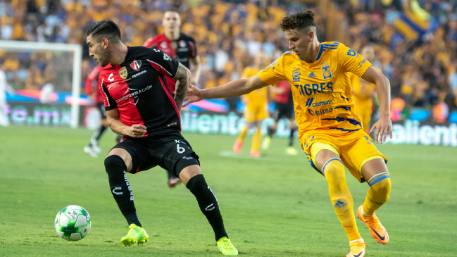 Gol de Igor Lichnovsky no evitó agónica eliminación de Tigres frente a Atlas en México