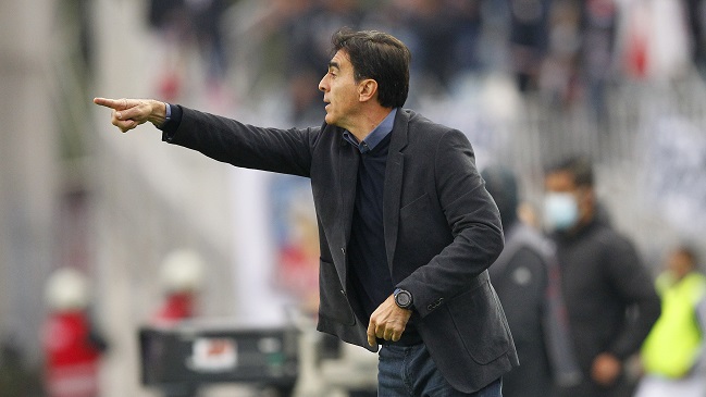 Gustavo Quinteros: Regalamos el primer gol con un error que lamentablemente nos sucedió