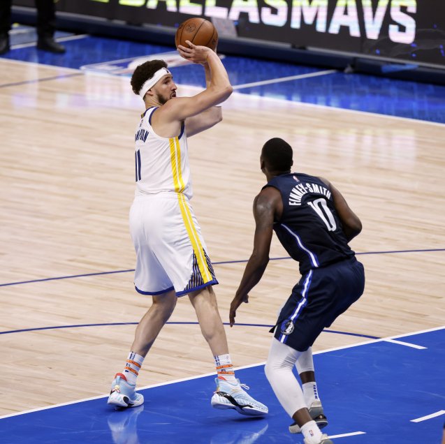 Golden State Warriors derribó a Dallas Mavericks y encaminó la final de la Conferencia Oeste