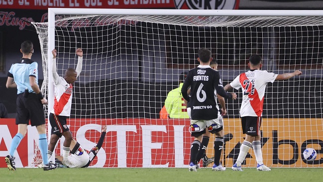 Pato Muñoz: ¿Es necesario que vayan las señoras con las guaguas a un partido trascendente?