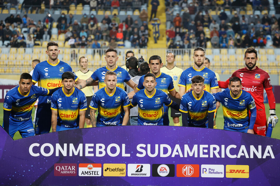 Everton anunció cuatro casos positivos por Covid-19 previo al duelo ante Jorge Wilstermann