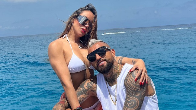 Sonia Isaza replicó con molestia a usuaria que cuestionó su amor por Arturo Vidal