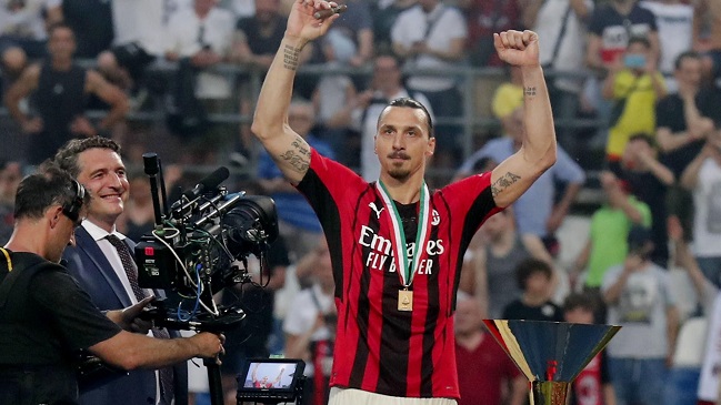 Ibrahimovic reveló su calvario con la rodilla: Jugué seis meses sin ligamento cruzado anterior