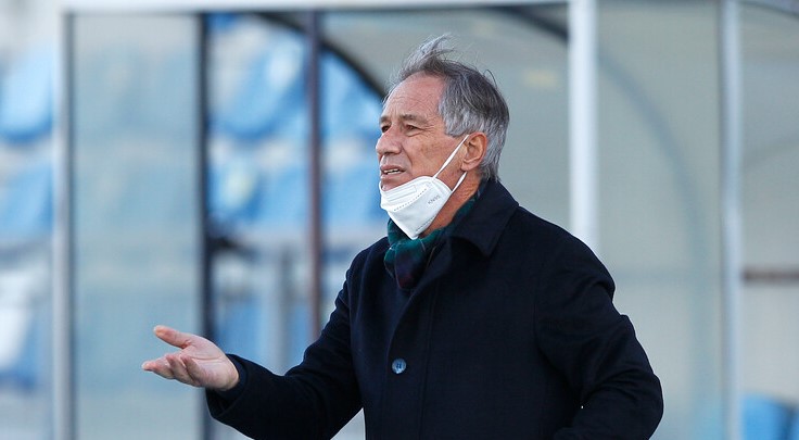 Ariel Holan: Hoy no tenemos plantel ni para una competencia