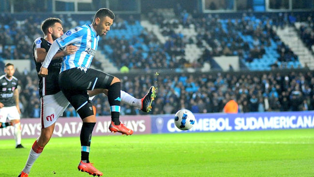 Racing cayó en casa ante River Plate de Uruguay y quedó eliminado de Copa Sudamericana