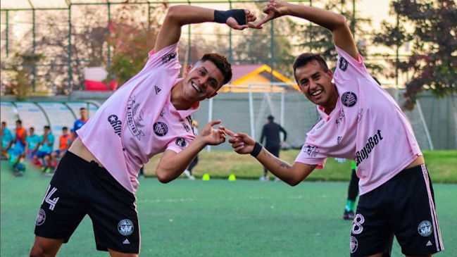 Club de la Tercera División deberá modificar su escudo tras acuerdo con Manchester City