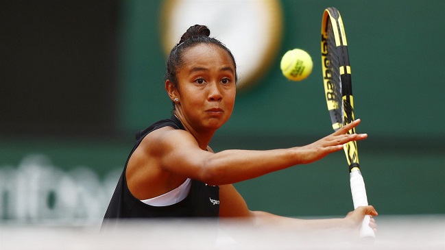 Leylah Fernández sorprendió a la campeona olímpica y entró a cuarta ronda en Roland Garros