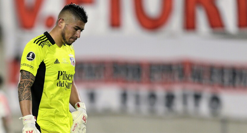 Preocupación en Colo Colo y la selección chilena por el estado físico de Brayan Cortés