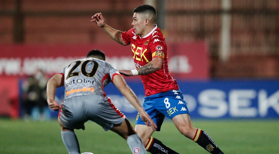 Unión Española recibe a La Calera con la misión de mantenerse en la cima del torneo