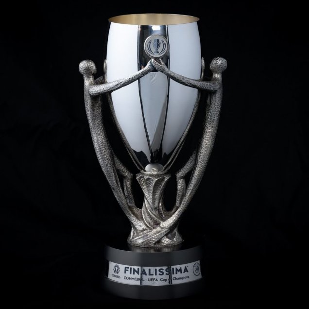 Así es el trofeo de la Finalissima que jugarán Argentina e Italia