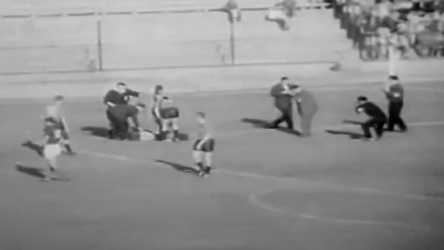 La “patada de la muerte” que impactó en el Mundial de 1962