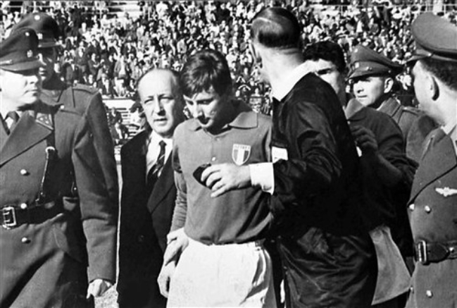 La “Batalla de Santiago”, el duelo más famoso del Mundial de Chile 1962