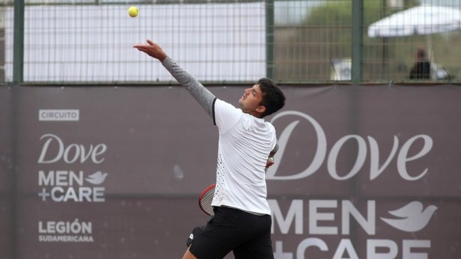 Tomás Barrios logró contundente victoria y avanzó a cuartos de final en Polonia