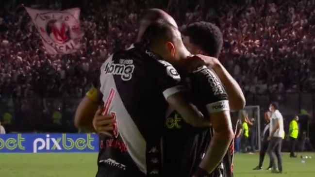 DT de Carlos Palacios tras verlo llorar en la cancha: Está dando el máximo posible