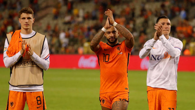 Países Bajos goleó a Bélgica al ritmo de los goles de Memphis Depay