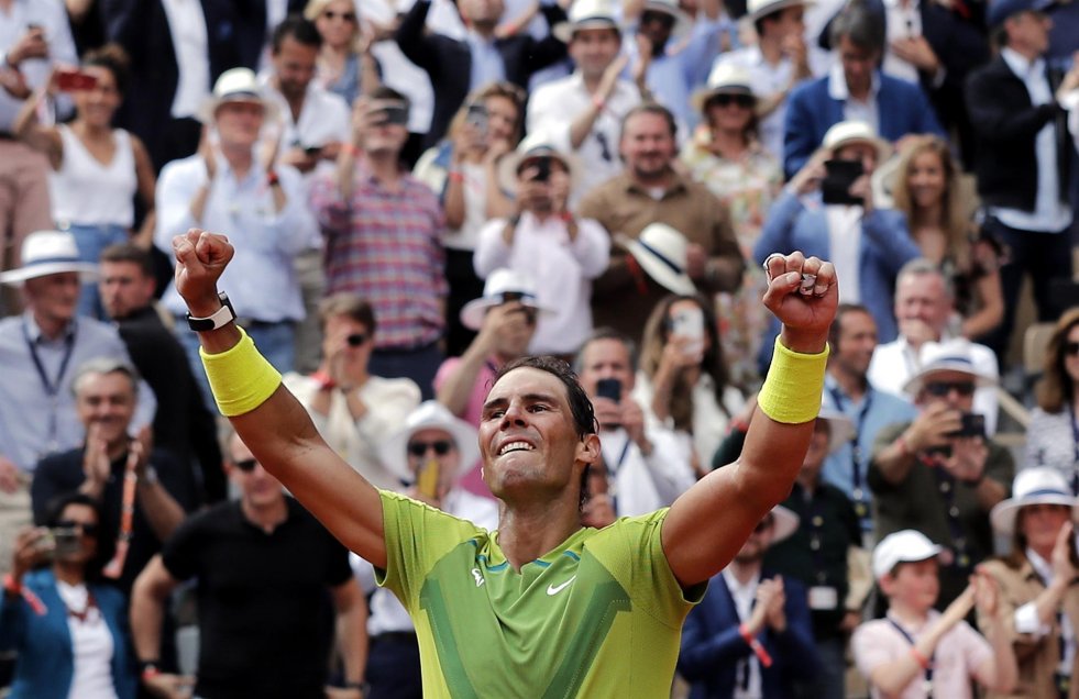Rafael Nadal alzó la Copa de los Mosqueteros en la arcilla de Roland Garros