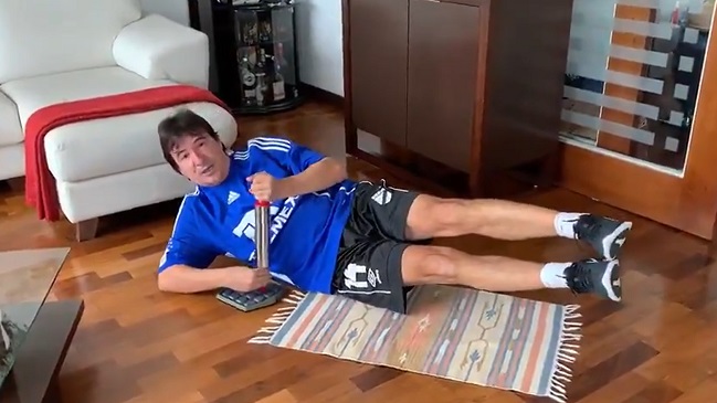 Nuevo PF de la U hizo delirar a los hinchas con antiguo video con la camiseta azul