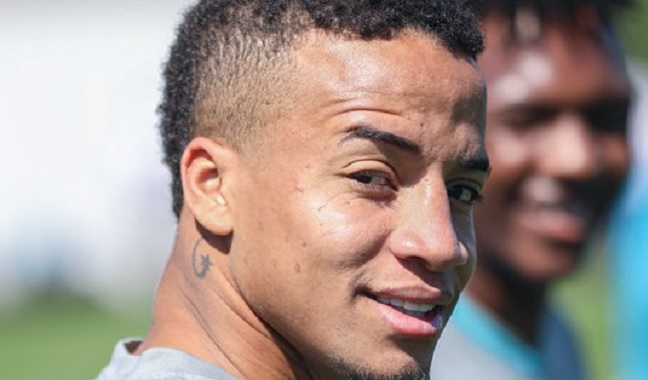 La irónica publicación de Ecuador tras la exposición de Eduardo Carlezzo