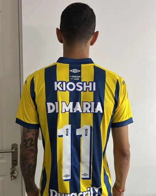 ¡Se ilusionan los hinchas “canallas”! Angel Di María lució camiseta de Rosario Central