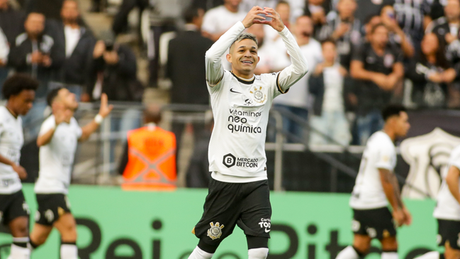 Corinthians venció a Juventude y se convirtió en líder transitorio del Brasileirao