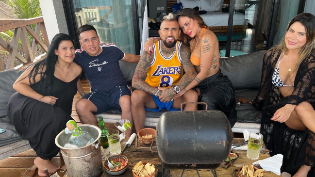 Arturo Vidal se relajó con su familia antes de partir a Miami a jugar con Ronaldinho