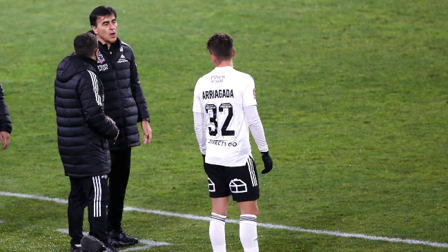 Gustavo Quinteros por escasos minutos de Arriagada: Tiene que seguir creciendo