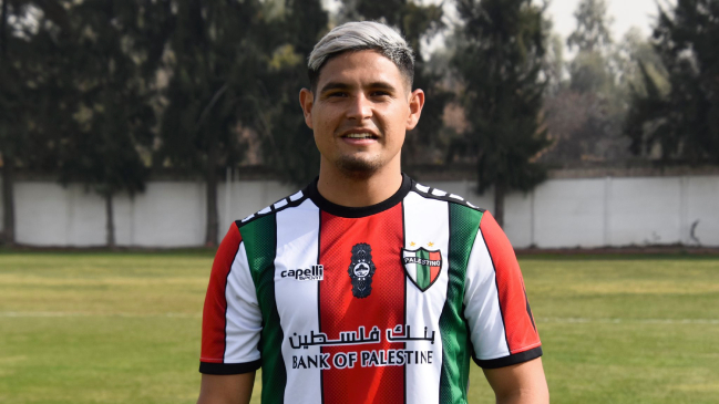 Maximiliano Salas regresó al fútbol chileno y llegó a préstamo a Palestino