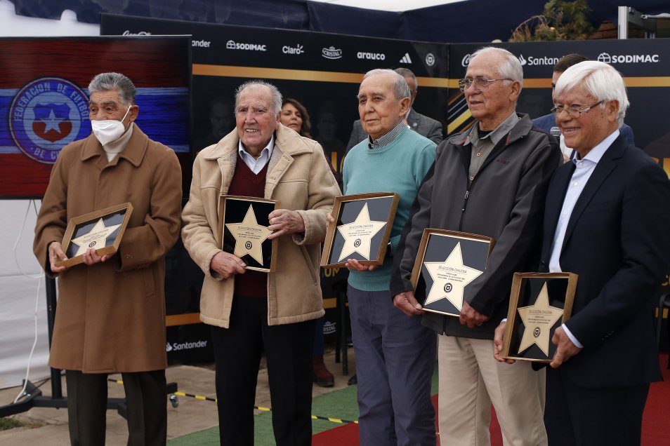 ANFP entregó Estrella en el Paseo de la Fama a seleccionados del ’62
