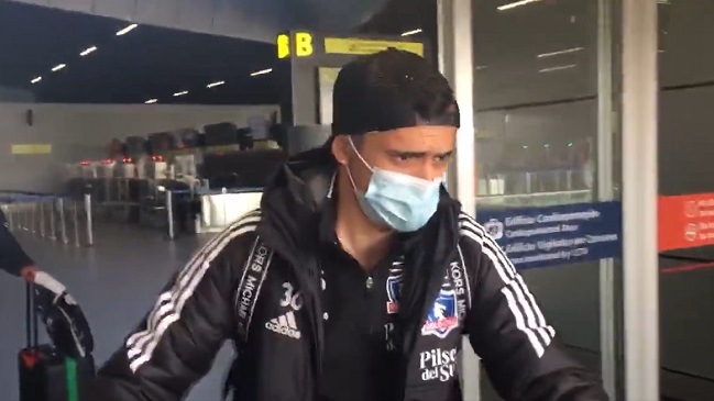 “Disculpen, pero no voy a hablar”: La frase de Solari en su llegada a Chile