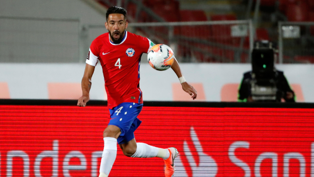 Universidad Católica anunció principio de acuerdo para el fichaje estelar de Mauricio Isla