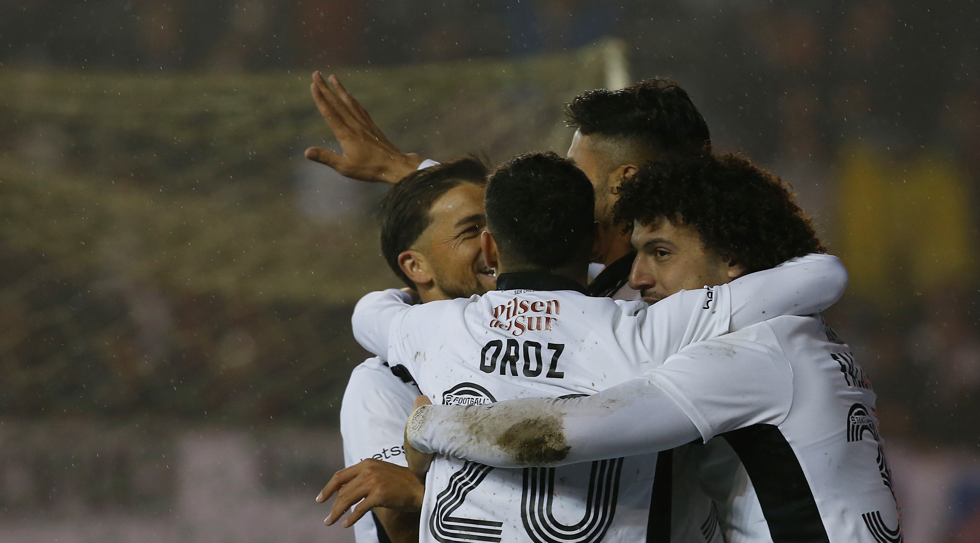 “Chilealbo”: Colo Colo celebra la goleada a Temuco y espera por la firma de Bouzat